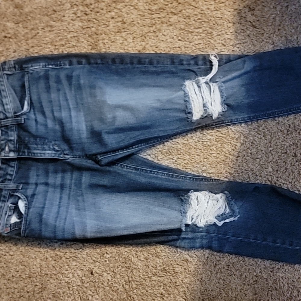 Jeans size 28